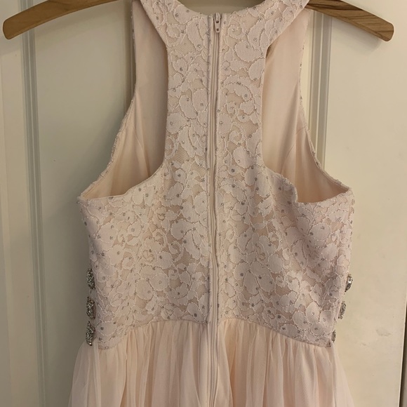 (325) PINK DRESS - Picture 6 of 9